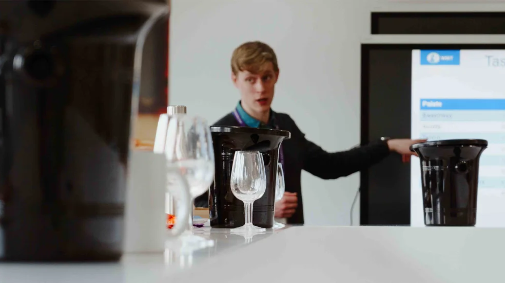 Charlie Carter, Enotria