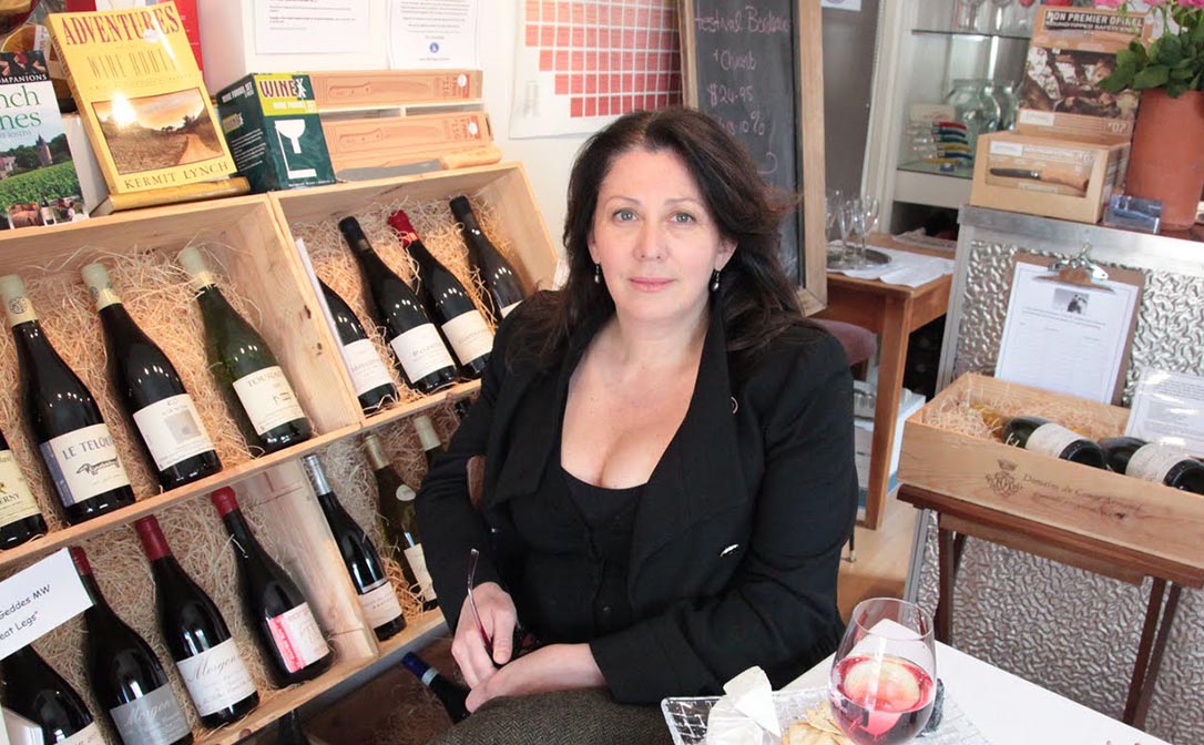 How Do I Become A Wine Distributor? (With Pictures)